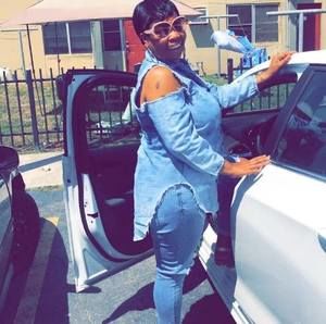 Meet your Posher, Alisa